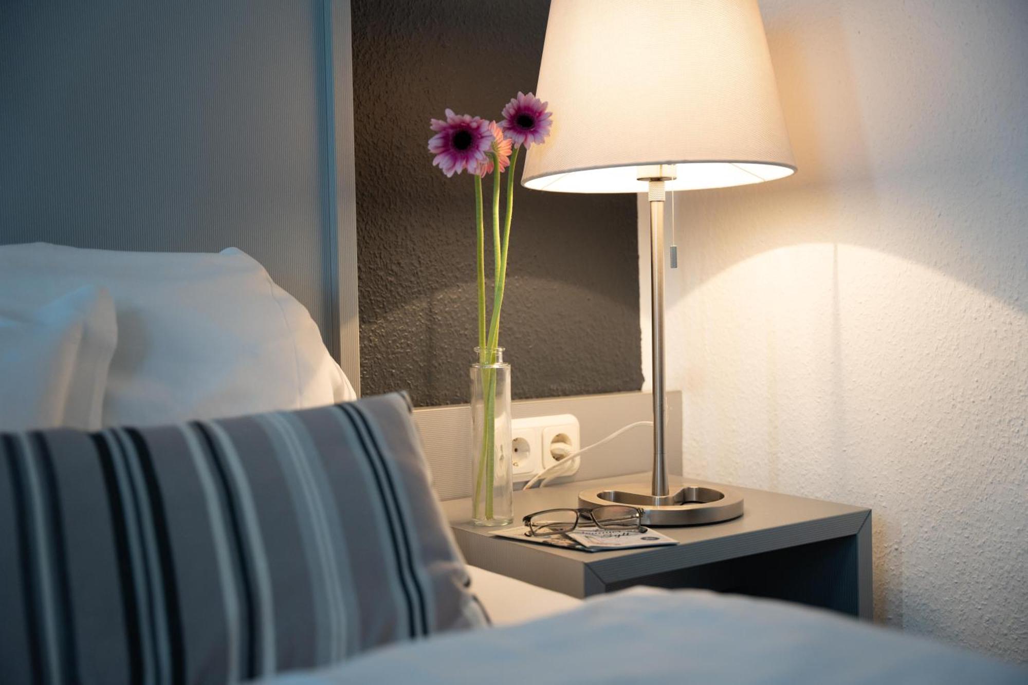 Hotel Medo Koeln Esterno foto